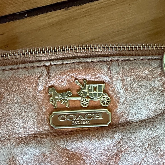 Coach Tan Leather Shoulder Bag - Picture 4 of 8
